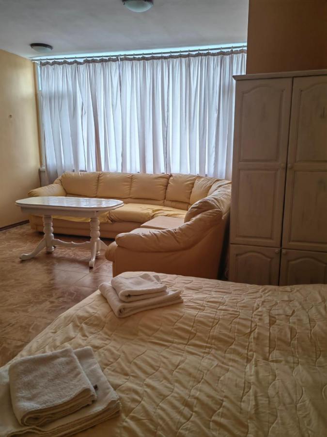 Хотел Тримата Мускетари Varna Luaran gambar